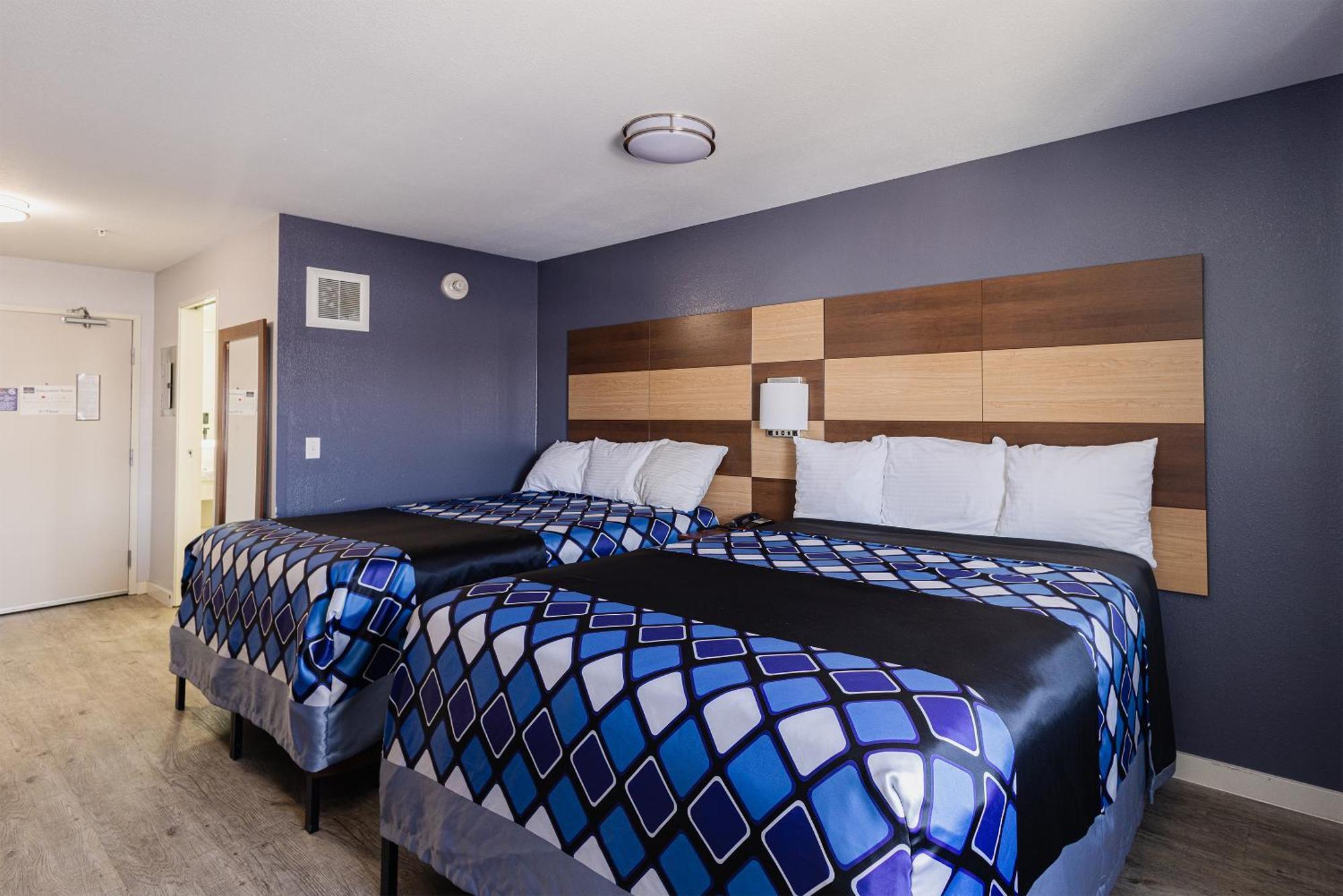 Coratel Inn And Suites By Jasper Saint Paul Minneapolis Inver Grove Heights Exterior foto